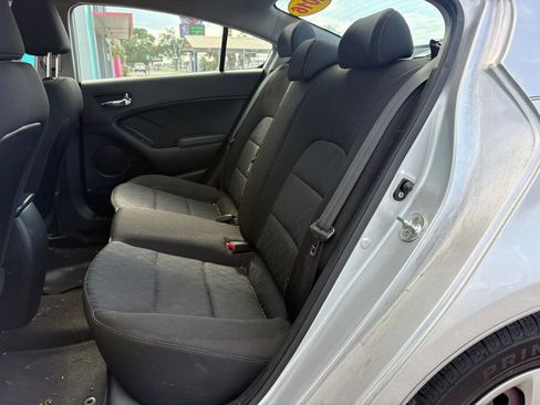 Used 2016 Kia Forte LX FWD image 11