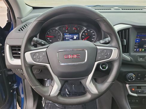 Used 2022 GMC Terrain SLE image 21