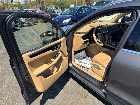 Used 2016 Porsche Macan S AWD/4WD image 26