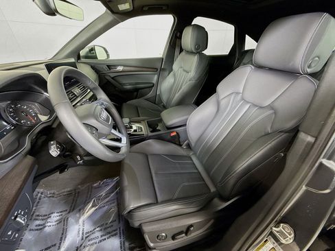 Certified 2023 Audi Q5 2.0T Premium w/ Convenience Package image 5