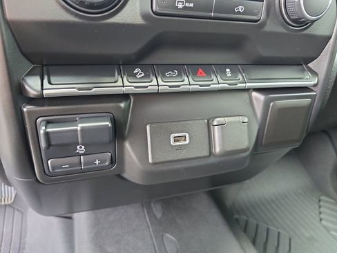 Certified 2020 Chevrolet Silverado 1500 Custom Trail Boss w/ Custom Convenience Package image 21