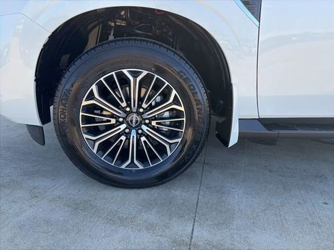 New 2026 Nissan Armada SL image 8