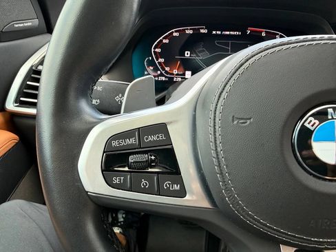 Used 2022 BMW X5 M50i w/ Parking Assistance Package AWD/4WD image 33