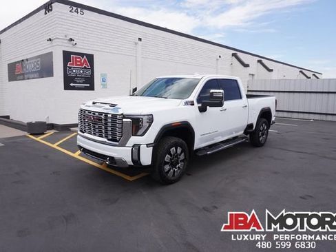 Used 2024 GMC Sierra 2500 Denali w/ Denali Reserve Package AWD/4WD image 27
