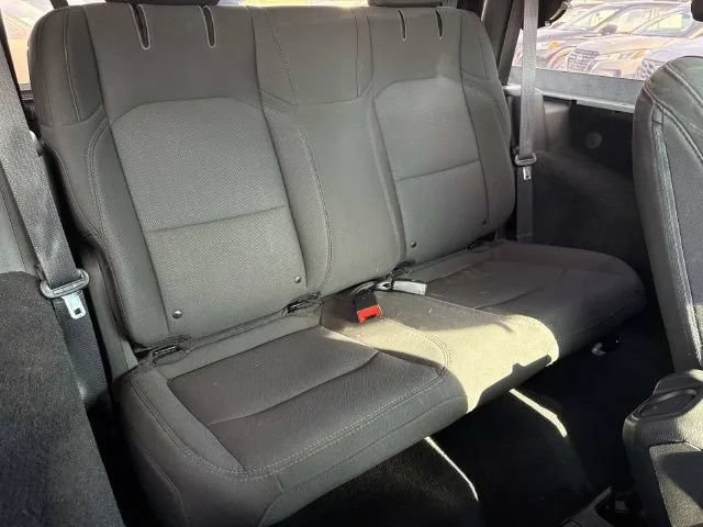 Used 2023 Jeep Wrangler Sport AWD/4WD image 19