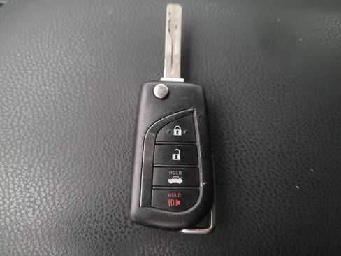 Used 2024 Toyota Camry LE FWD image 32