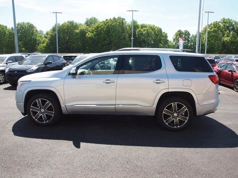 Used 2019 GMC Acadia Denali AWD/4WD image 3