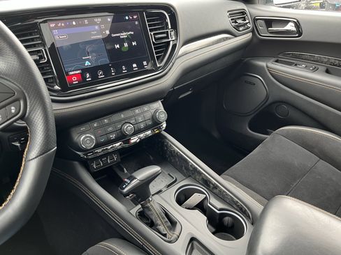Used 2025 Dodge Durango R/T image 32