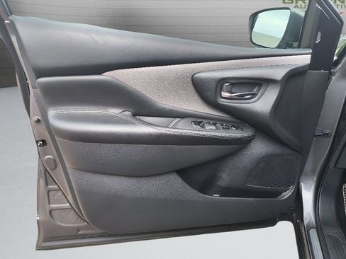 Used 2023 Nissan Murano SV w/ Cargo Package image 11