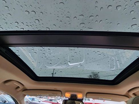 Used 2015 Volvo XC60 T6 Platinum image 18