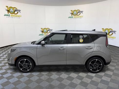 Certified 2023 Kia Soul EX FWD image 6