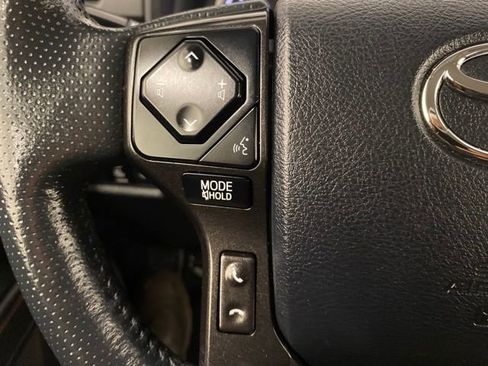 Used 2024 Toyota 4Runner TRD Off-Road Premium image 18