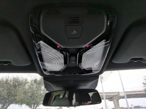 Used 2025 BMW X5 xDrive40i image 33