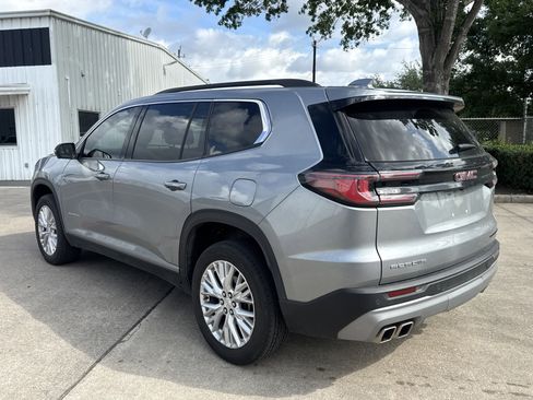 Used 2024 GMC Acadia Elevation FWD image 9