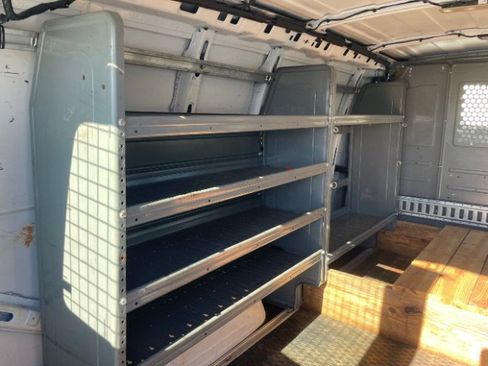 Used 2015 Chevrolet Express 2500 Work Van image 20