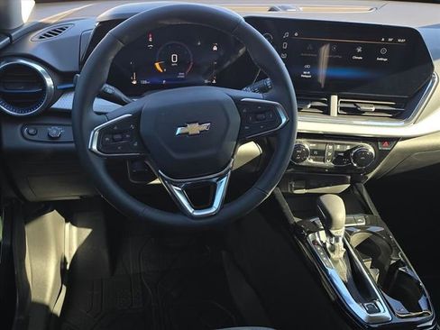 New 2026 Chevrolet Trax LT w/ Driver Confidence Package image 32