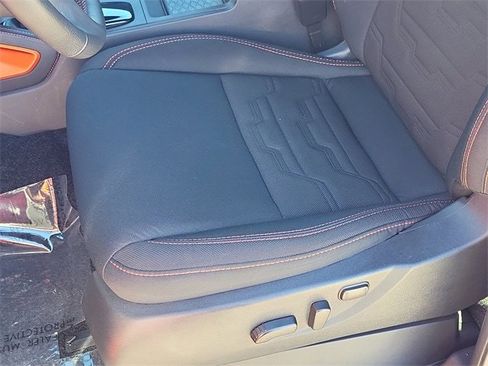 Certified 2025 Nissan Frontier PRO-4X image 23