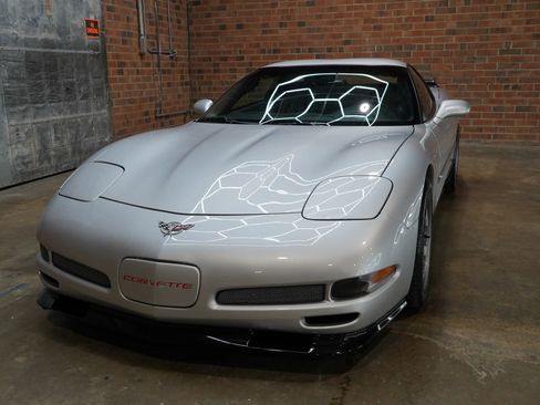 Used 2003 Chevrolet Corvette Z06 w/ Memory Package, 3 Drivers RWD image 6