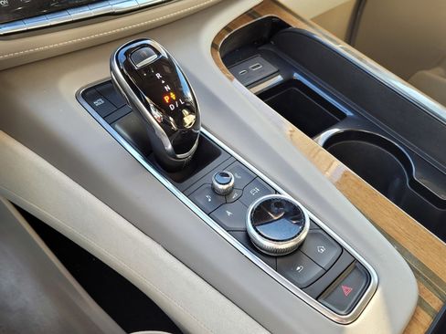 Used 2021 Cadillac Escalade Sport Platinum image 25