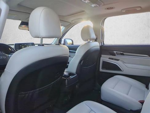 Used 2021 Kia Telluride S image 16