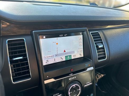 Used 2019 Ford Flex Limited image 19