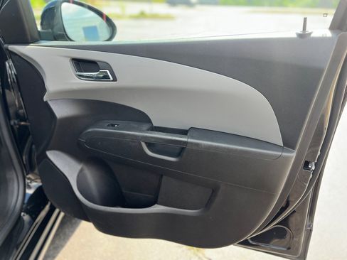 Used 2012 Chevrolet Sonic LT image 34