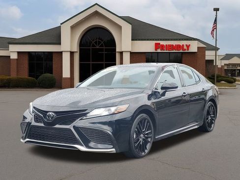 Used 2024 Toyota Camry XSE image 2