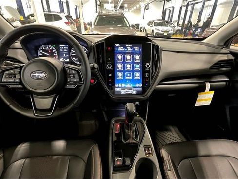 Used 2025 Subaru Crosstrek 2.5i Limited AWD/4WD image 15