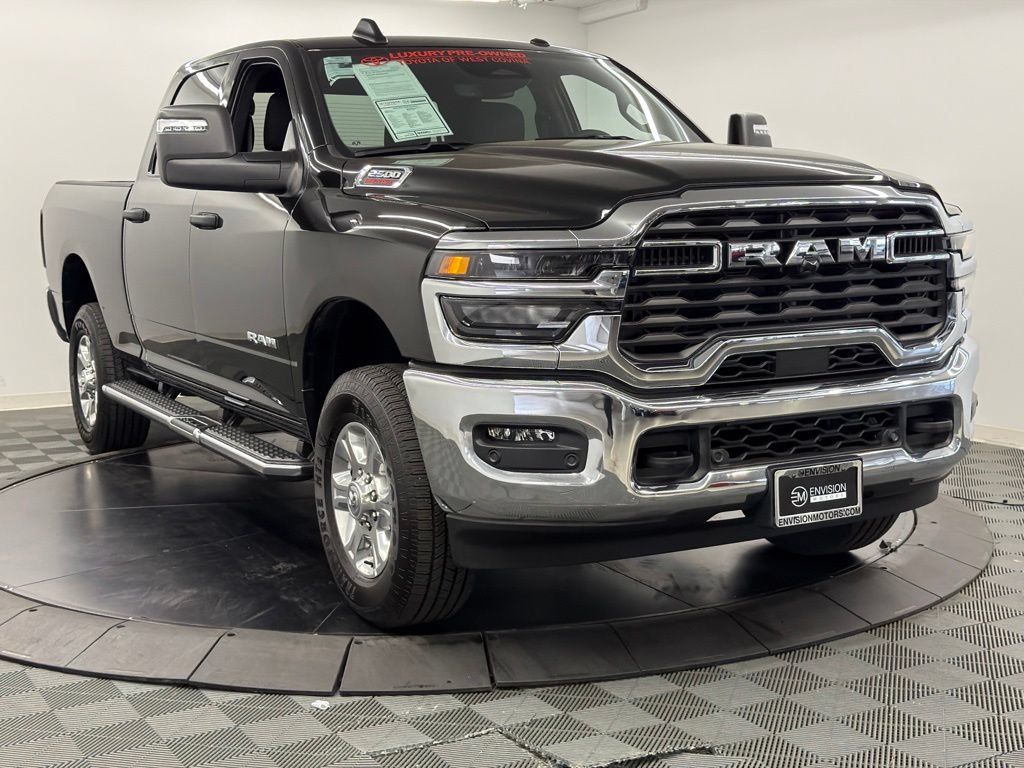 Used 2025 RAM 2500 Big Horn AWD/4WD image 8