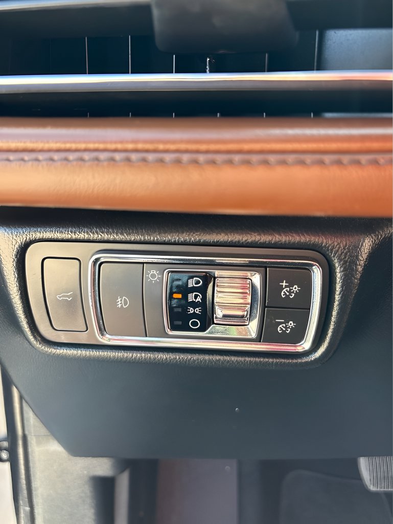Used 2021 Lincoln Aviator Reserve w/ Elements Package Plus RWD image 24