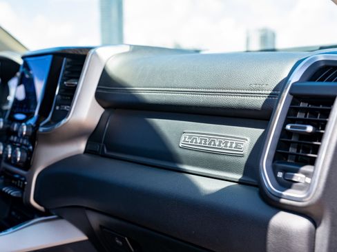 Used 2019 RAM 2500 Laramie AWD/4WD image 25