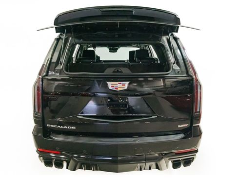 Used 2025 Cadillac Escalade V AWD/4WD image 47