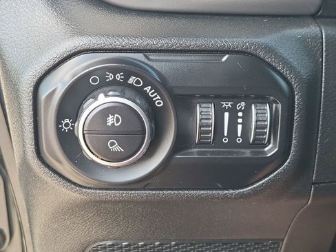 Used 2020 Jeep Gladiator Sport w/ Quick Order Package 24S image 22