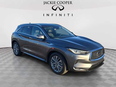 Used 2025 INFINITI QX50 Luxe image 3