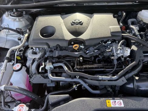 Used 2025 Toyota Camry LE FWD image 34