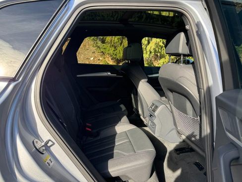 Used 2025 Audi Q5 2.0T Premium w/ Convenience Plus Package image 10