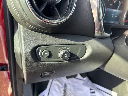 Certified 2024 Chevrolet Blazer LT w/ Convenience Package image 14