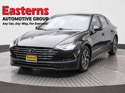 Used 2022 Hyundai Sonata Blue FWD image 1