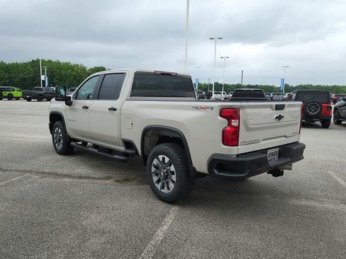 New 2026 Chevrolet Silverado 2500 Custom w/ Custom Value Package AWD/4WD image 5
