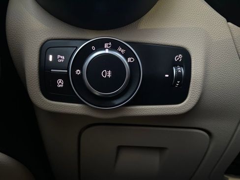 Used 2023 Alfa Romeo Stelvio Ti Lusso w/ Quick Order Package 22X Lusso image 32