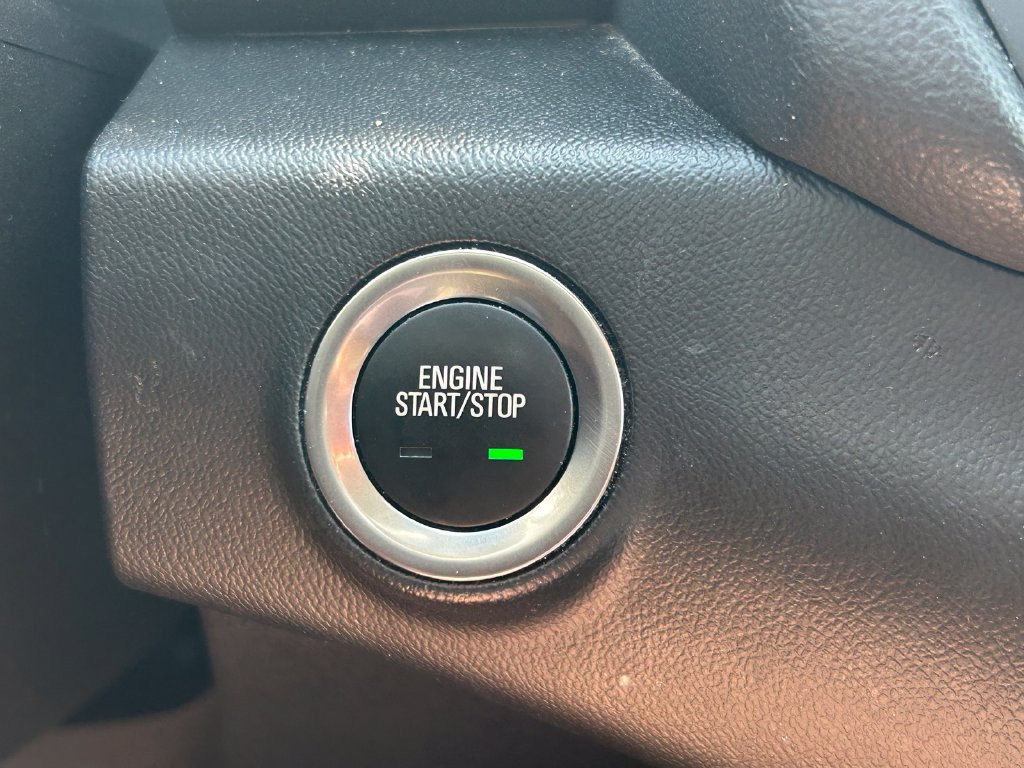 Used 2024 GMC Terrain SLE FWD image 24