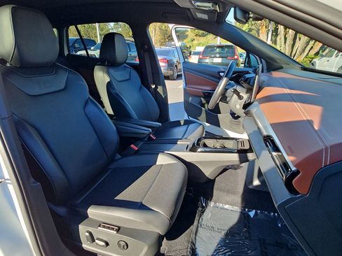 Used 2022 Volkswagen ID.4 Pro S image 10