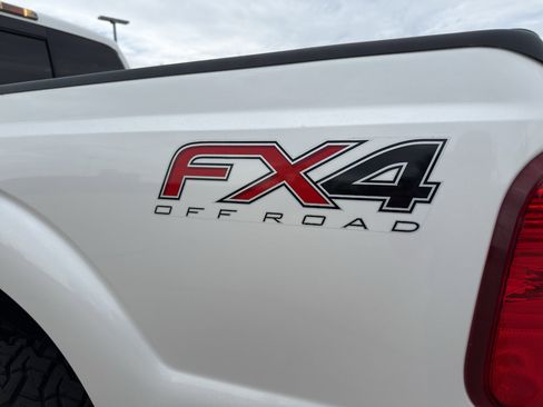 Used 2015 Ford F250 Lariat w/ Chrome Package AWD/4WD image 24