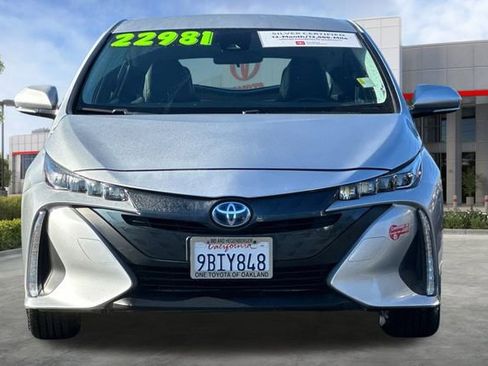 Certified 2018 Toyota Prius Prime Premium image 12