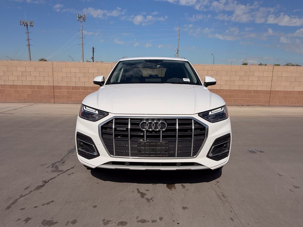 Used 2023 Audi Q5 2.0T Premium w/ Convenience Package AWD/4WD image 4