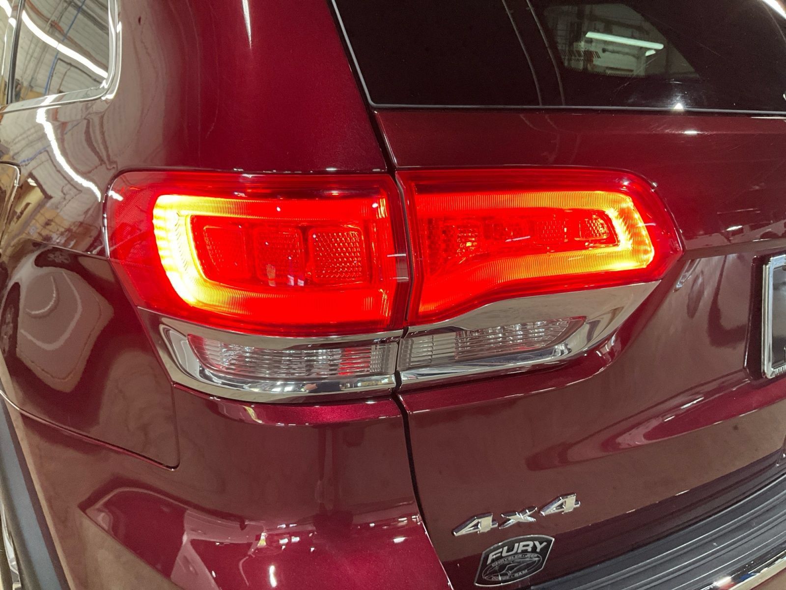 Used 2017 Jeep Grand Cherokee Limited w/ Trailer Tow Group IV AWD/4WD image 28