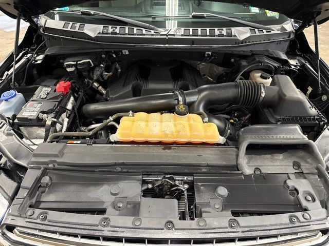 Used 2018 Ford F150 XLT w/ Equipment Group 302A Luxury AWD/4WD image 30