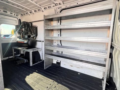 Used 2021 RAM ProMaster 2500 w/ Convenience Group FWD image 14