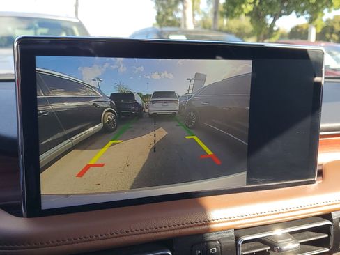 Certified 2023 Lincoln Nautilus Reserve image 21