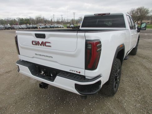 New 2026 GMC Sierra 3500 AT4 image 5
